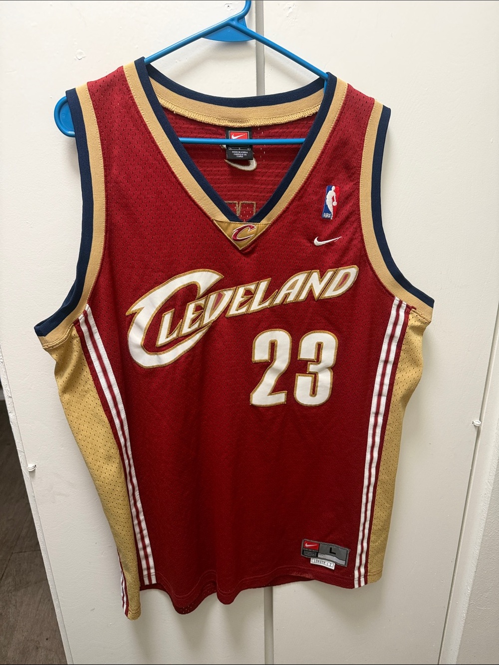 Nike Cleveland Cavaliers LeBron James #23 from 2003 size Large